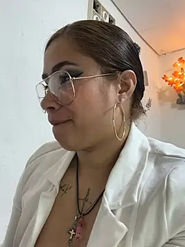 Snapshot of Sweet__Nurse1 chatting on January 16, 7:07 pm Sweet Nurse1 online show from January 16, 7:07 pm