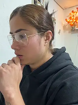 Snapshot of Sweet__Nurse1 chatting on February 17, 12:45 pm Sweet Nurse1 online show from February 17, 12:45 pm