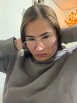 Snapshot of Sweet__Nurse1 chatting on February 19, 1:07 pm Sweet Nurse1 online show from February 19, 1:07 pm