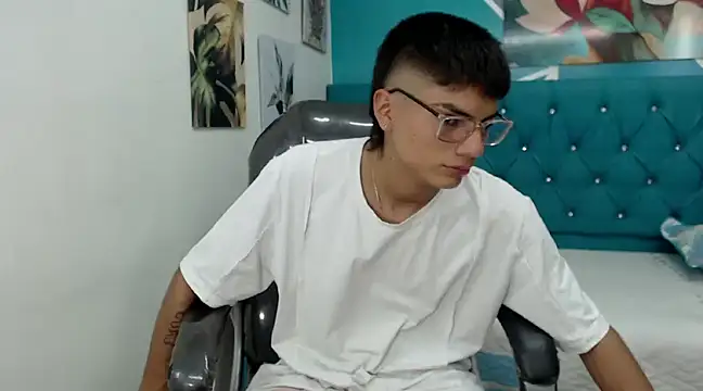 Noha scott online show from December 30, 10:55 pm