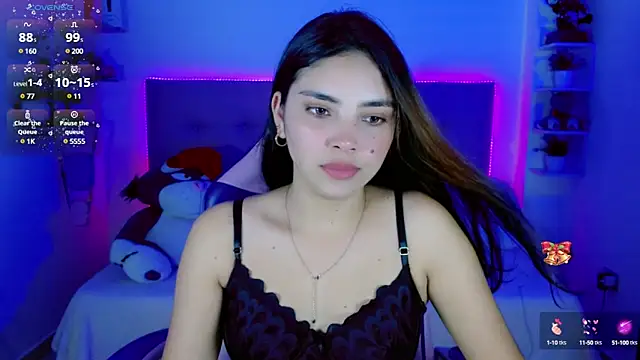 Snapshot of Kylie_brokee chatting on December 11, 9:12 pm Kylie brokee online show from December 11, 9:12 pm