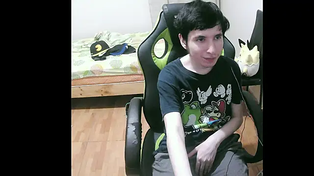 Snapshot of Twink_martinboy chatting on January 30, 4:06 am Twink martinboy online show from January 30, 4:06 am