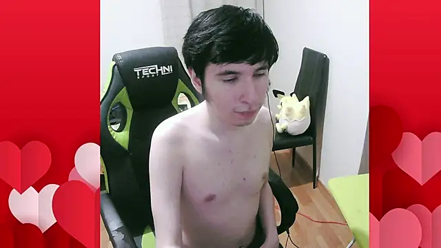 Snapshot of Twink_martinboy chatting on February 22, 5:02 am Twink martinboy online show from February 22, 5:02 am