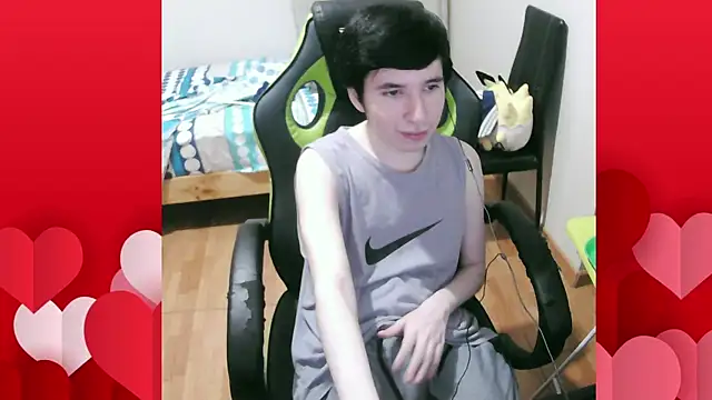 Snapshot of Twink_martinboy chatting on March 23, 12:15 am Twink martinboy online show from March 23, 12:15 am