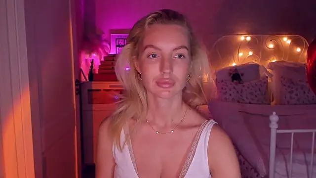 aestetick online show from February 10, 1:37 pm