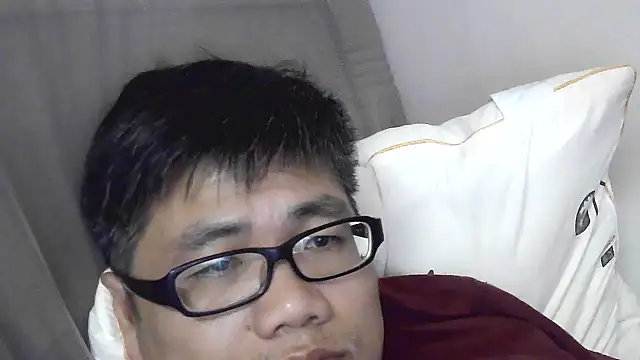 Snapshot of findagirlfriend chatting on March 6, 8:37 pm findagirlfriend online show from March 6, 8:37 pm