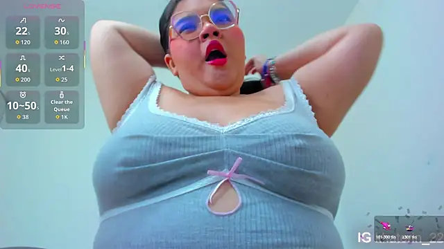 april lopez6 online show from November 12, 6:25 am