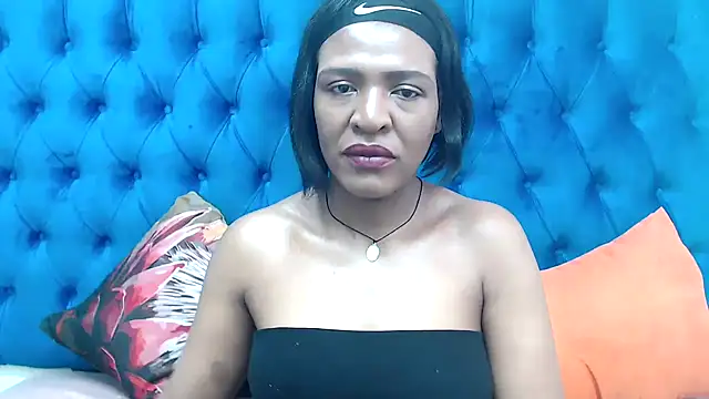 Snapshot of SpicyQueenxxxx chatting on March 13, 5:25 am SpicyQueenxxxx online show from March 13, 5:25 am
