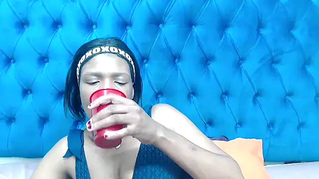 Snapshot of SpicyQueenxxxx chatting on April 1, 7:33 pm SpicyQueenxxxx online show from April 1, 7:33 pm