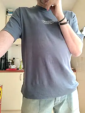 Snapshot of JulianJ50 chatting on March 23, 1:26 pm JulianJ50 online show from March 23, 1:26 pm