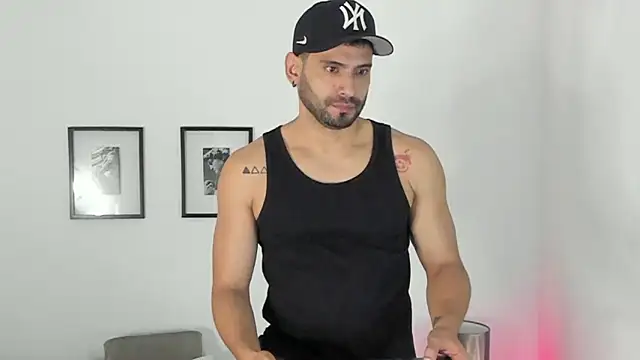 Dereck vega online show from November 1, 9:17 pm