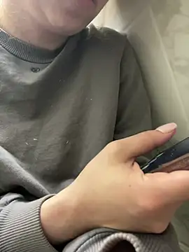 Cloew Marz online show from February 1, 4:05 pm