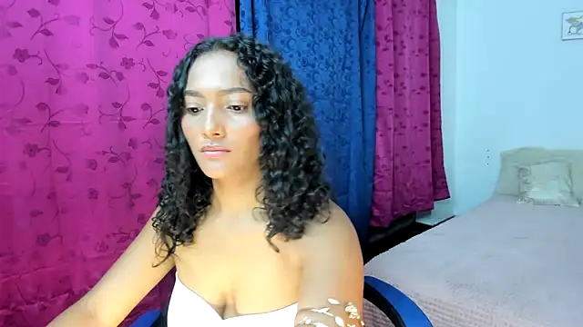 Snapshot of Pandora_gu chatting on June 2, 3:30 am Pandora gu online show from June 2, 3:30 am