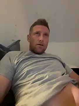 Snapshot of aaronmc311840 chatting on September 24, 10:46 pm aaronmc311840 online show from September 24, 10:46 pm