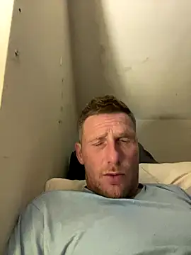 Snapshot of aaronmc311840 chatting on October 6, 12:08 am aaronmc311840 online show from October 6, 12:08 am