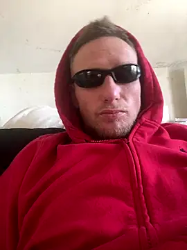 Snapshot of aaronmc311840 chatting on October 20, 3:45 pm aaronmc311840 online show from October 20, 3:45 pm