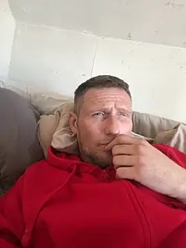 Snapshot of aaronmc311840 chatting on October 27, 4:55 pm aaronmc311840 online show from October 27, 4:55 pm