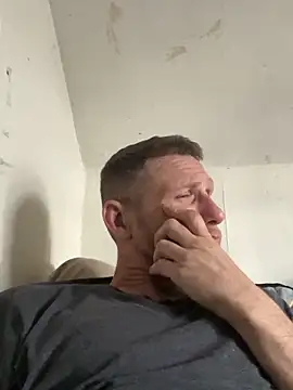 Snapshot of aaronmc311840 chatting on October 29, 5:14 pm aaronmc311840 online show from October 29, 5:14 pm