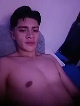 Snapshot of Felipe_W0 chatting on May 27, 2:52 am Felipe W0 online show from May 27, 2:52 am