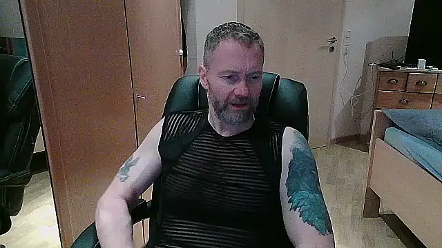 Snapshot of Rockburg chatting on February 4, 7:25 am Rockburg online show from February 4, 7:25 am