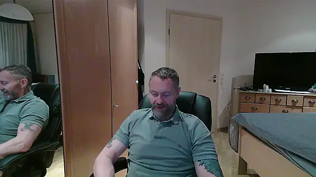 Snapshot of Rockburg chatting on February 7, 1:04 pm Rockburg online show from February 7, 1:04 pm