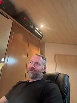 Snapshot of Rockburg chatting on April 5, 1:30 pm Rockburg online show from April 5, 1:30 pm