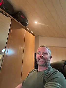 Snapshot of Rockburg chatting on May 11, 2:12 pm Rockburg online show from May 11, 2:12 pm