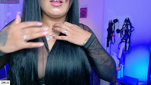 Snapshot of Miss_scarllet_ chatting on June 25, 1:26 pm Miss scarllet online show from June 25, 1:26 pm