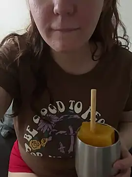 Snapshot of lolitalamasbonita01 chatting on March 10, 8:15 am lolitalamasbonita01 online show from March 10, 8:15 am