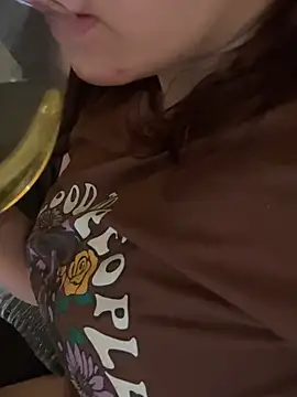 Snapshot of lolitalamasbonita01 chatting on March 16, 7:17 pm lolitalamasbonita01 online show from March 16, 7:17 pm