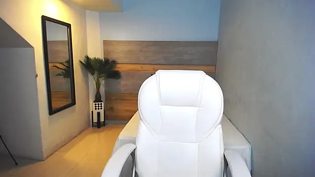 liseth fox online show from December 21, 1:15 am