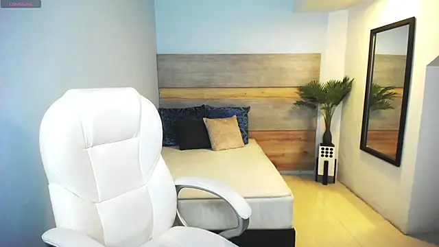 liseth fox online show from February 7, 7:38 pm