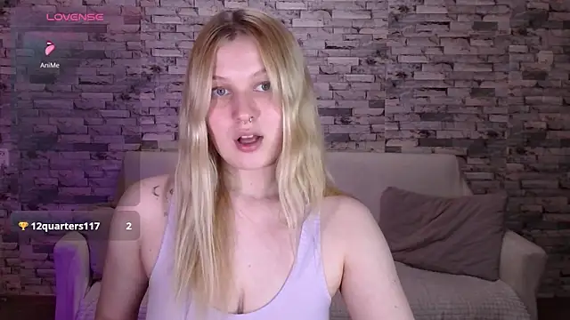 EmiliaDuchess online show from March 17, 2:09 pm