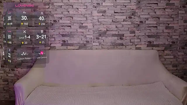 EmiliaDuchess online show from March 31, 3:34 pm