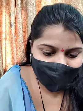 Snapshot of Hotty-simran chatting on October 28, 5:00 am Hotty-simran online show from October 28, 5:00 am