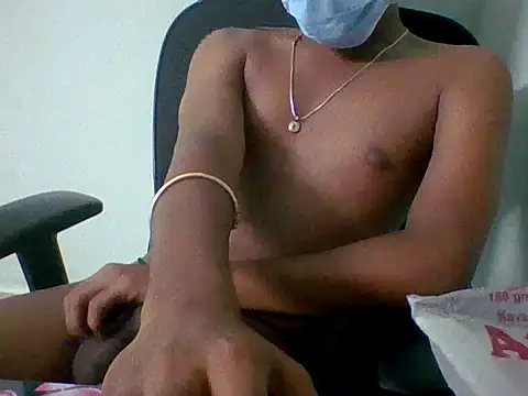 Snapshot of Bangalore_boy29 chatting on April 12, 5:01 am Bangalore boy29 online show from April 12, 5:01 am