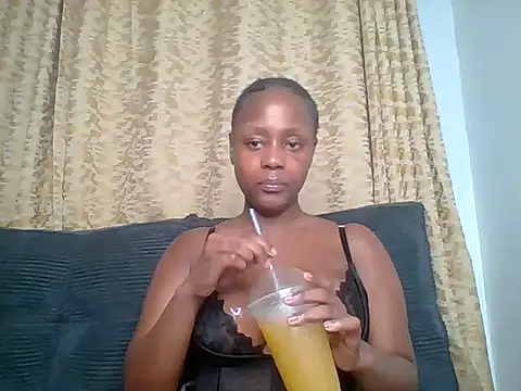 Miss Amani online show from November 16, 11:32 pm