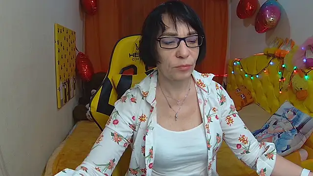 SandraHormas online show from March 20, 11:27 am