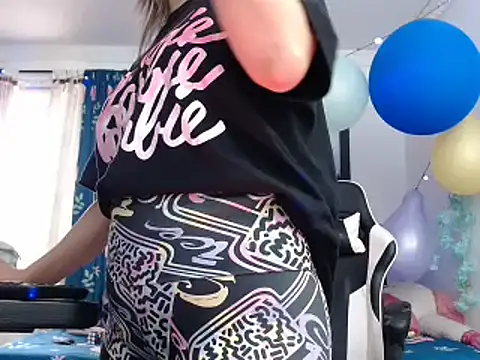 Snapshot of sexy_bunny_hot chatting on January 31, 1:23 pm sexy bunny hot online show from January 31, 1:23 pm