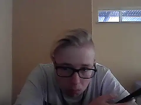 Snapshot of bisexualboy05 chatting on January 14, 7:59 am bisexualboy05 online show from January 14, 7:59 am