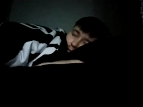 Snapshot of bisexualboy05 chatting on September 22, 10:34 pm bisexualboy05 online show from September 22, 10:34 pm