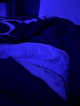 bisexualboy05 online show from November 29, 9:07 pm