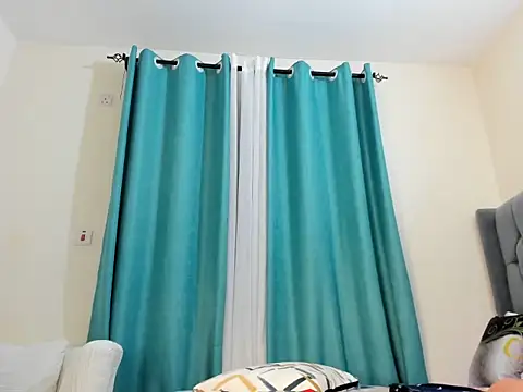 dolly booty online show from November 9, 9:24 pm