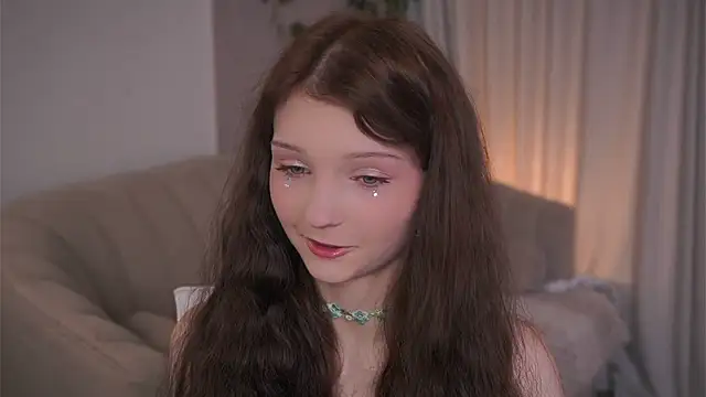 Snapshot of CindyGarrison chatting on June 1, 12:01 am CindyGarrison online show from June 1, 12:01 am