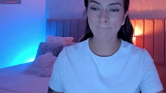 Snapshot of Victoria_romanox chatting on March 3, 12:59 am Victoria romanox online show from March 3, 12:59 am