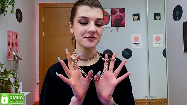 Bunny ShyGirl online show from January 23, 11:37 am