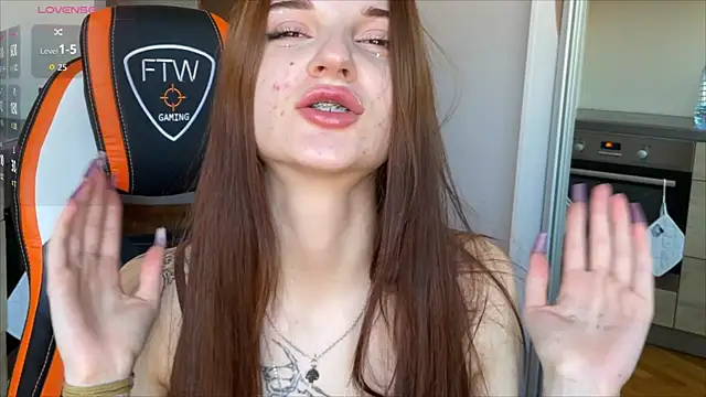 Bunny ShyGirl online show from October 17, 8:39 am