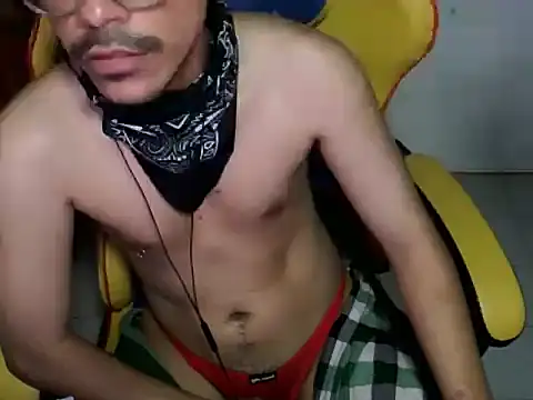 cloudyth1994 online show from February 26, 5:07 pm