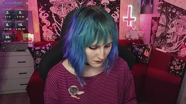 little Elika online show from November 9, 9:57 pm