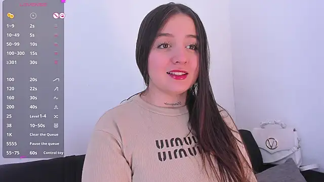 Snapshot of Sabrina_Lennox chatting on June 5, 6:13 pm Sabrina Lennox online show from June 5, 6:13 pm